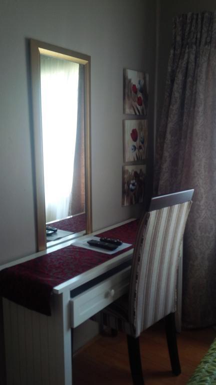 Anashe Guest House Midrand Room photo