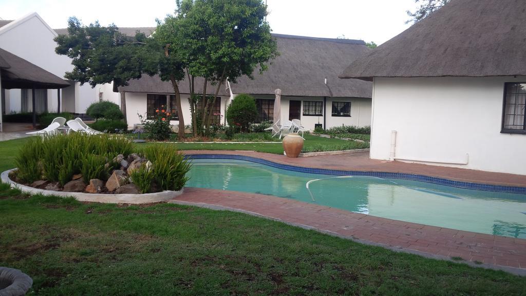 Anashe Guest House Midrand Exterior photo