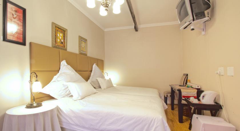 Anashe Guest House Midrand Room photo