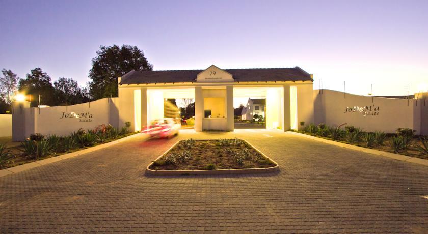 Anashe Guest House Midrand Exterior photo