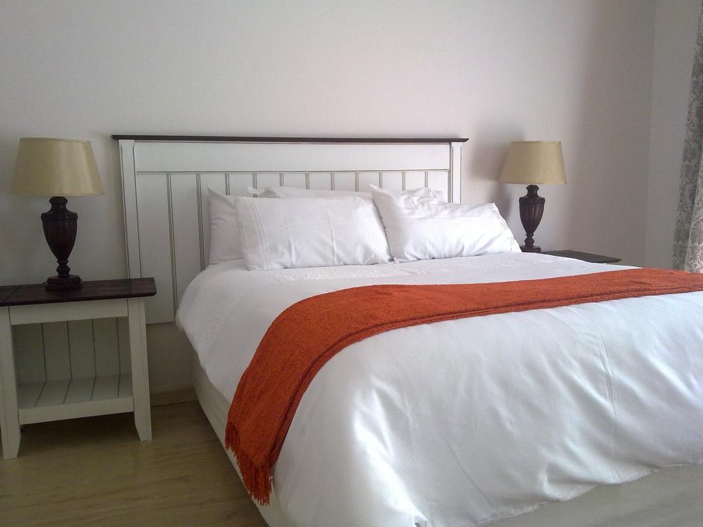 Anashe Guest House Midrand Room photo