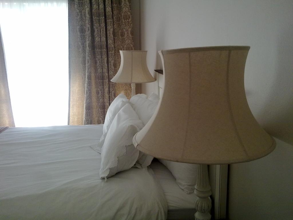 Anashe Guest House Midrand Room photo